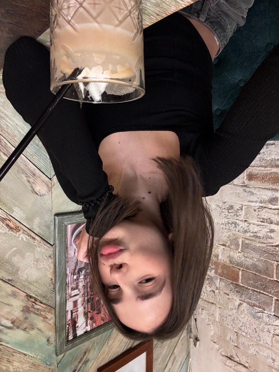 Fresh photos, fresh mood — Tina online in Guwahati